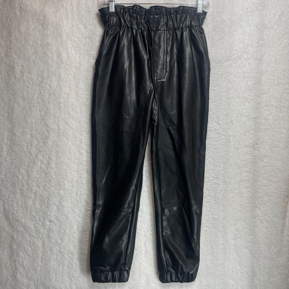 Abercrombie & Fitch Black Faux Leather High Rise‎ Paperbag Pants Size XS Short